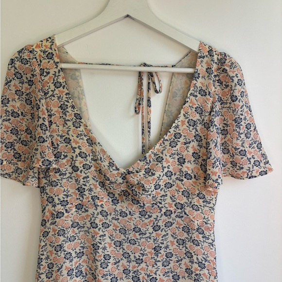 UO Spring Shower Chiffon Tie-Back Mini Dress - Picture 4 of 10